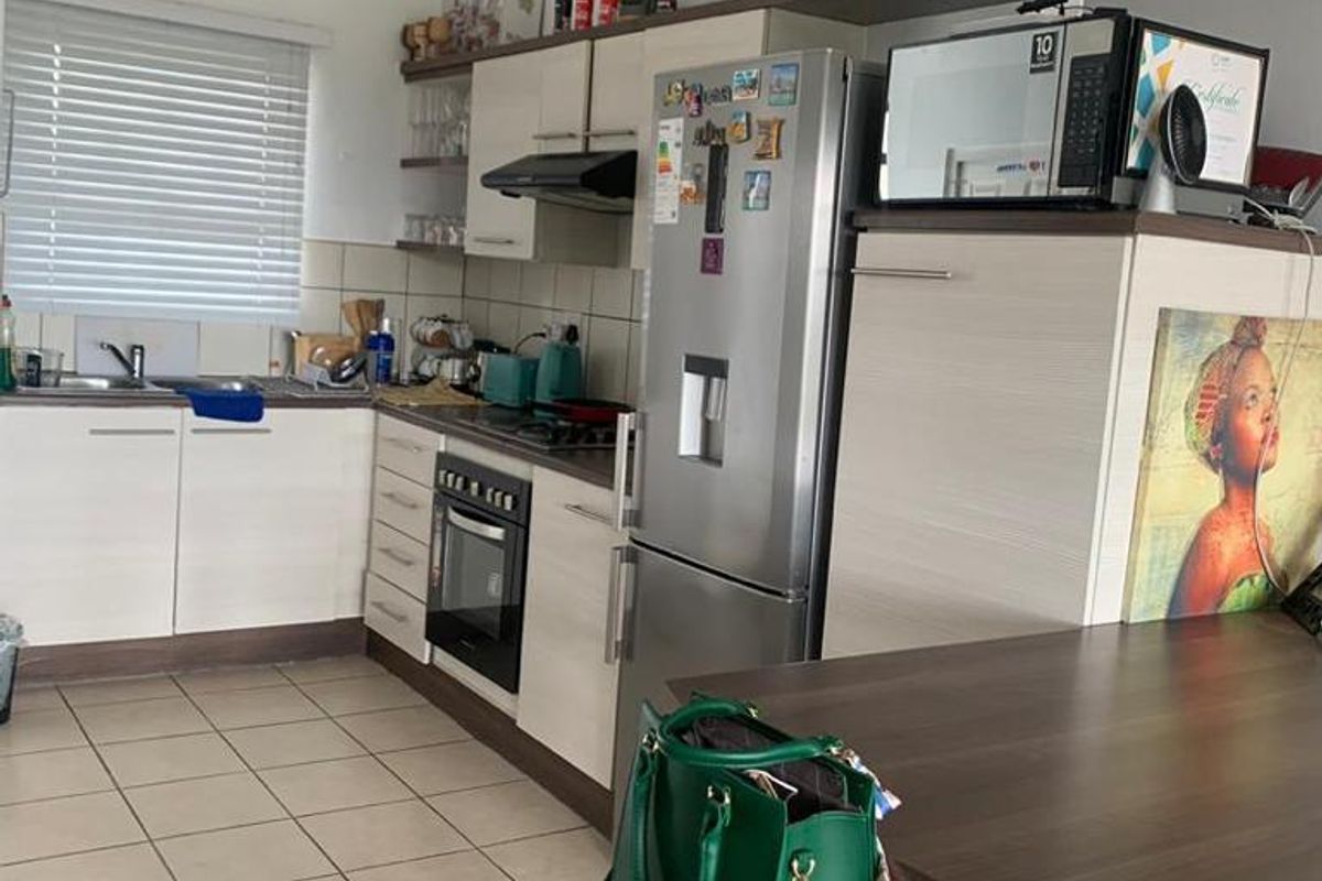Bachelor flat for Sale City View – Windhoek West - Photo 5