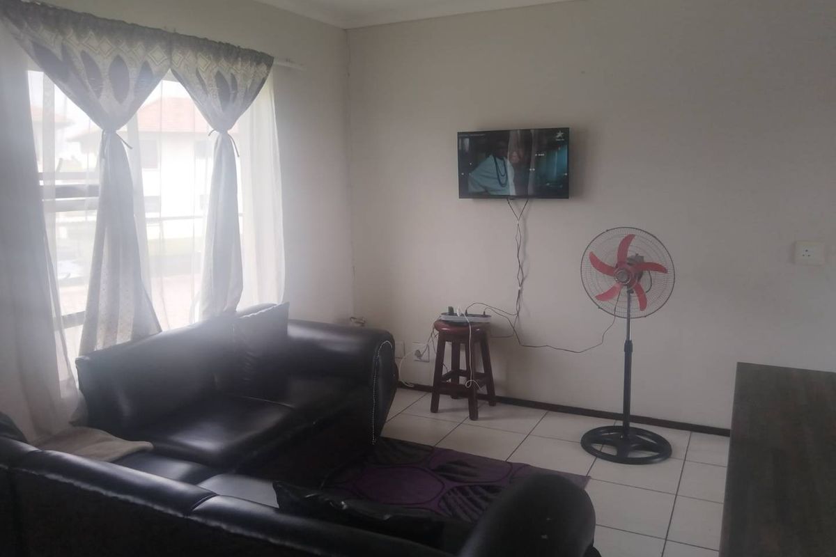 Apartment For Sale in Parkrand, Boksburg - Photo 5