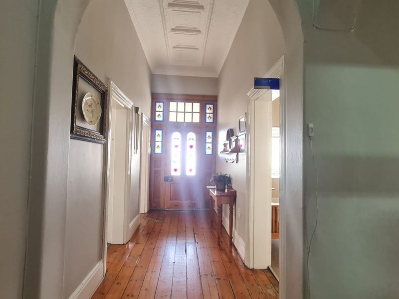 Exceptional Office Space with Income-Generating Flatlet – A Rare Opportunity! EXCLUDES VAT - Photo 4