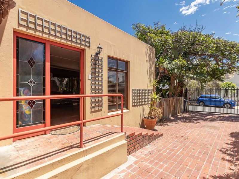 OPPORTUNITY KNOCKS - Photo 5