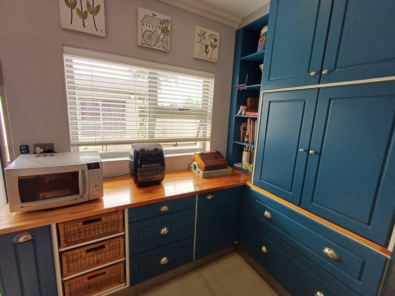 Family home - PRICE REDUCED TO SELL FAST!!! - Photo 2