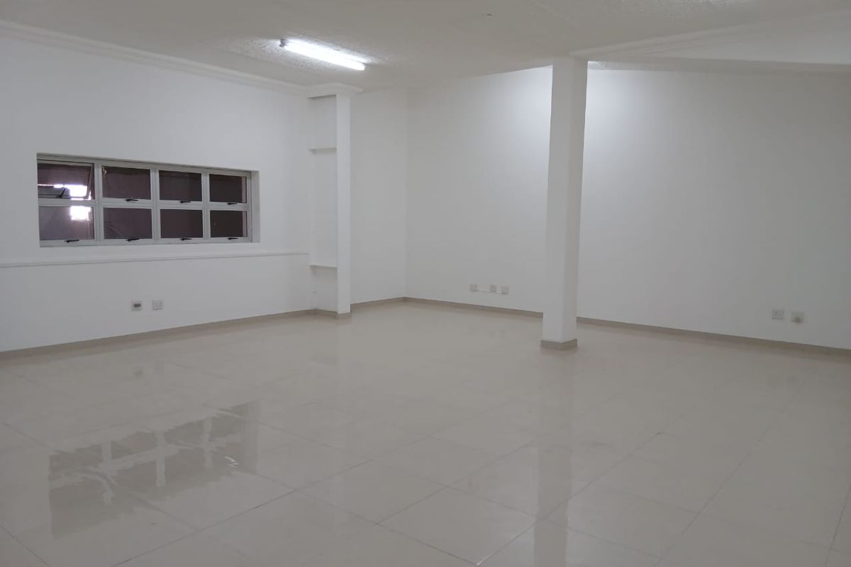 OFFICE / SHOP TO LET - SOUTHERN INDUSTRIAL - Photo 3