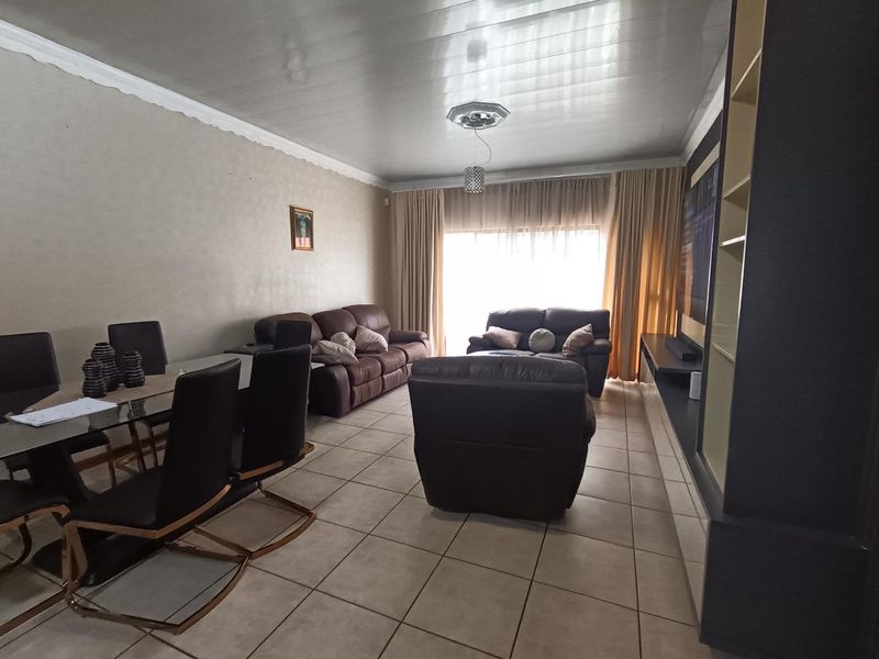 Beautiful newly renovated duet in langenhovenpark - Photo 9