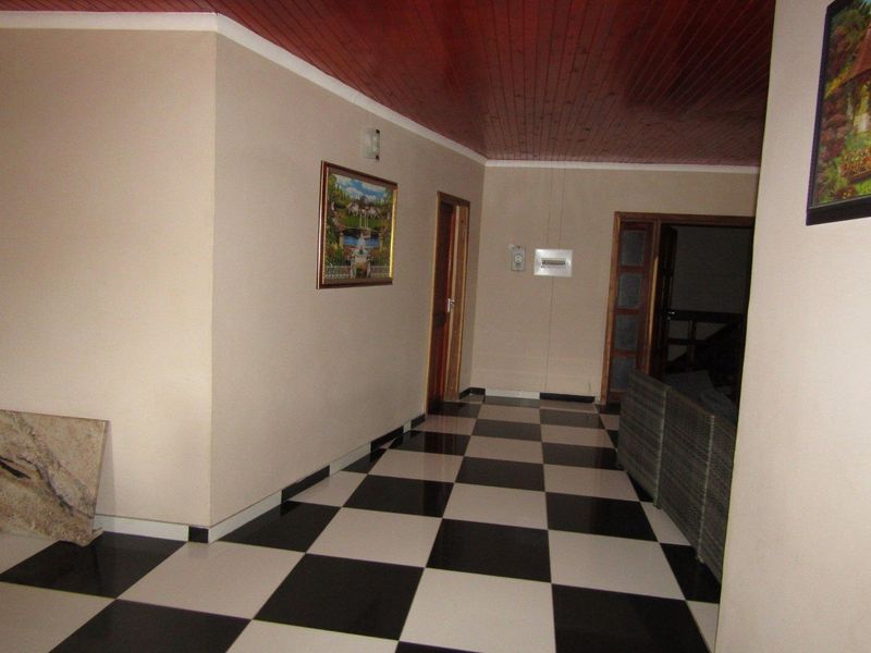 1 x 6 BEDROOM DOUBLE-STOREY HOUSE & 8 x 2 BEDROOM FLATS FOR SALE IN RUNDU: - Photo 4