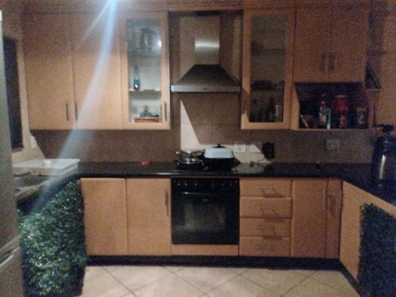 Charming 2-Bed Townhouse in Mulbarton Awaits You!" - Photo 8