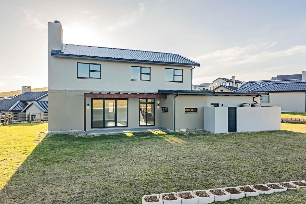 Brand new family home in Hartland Lifestyle Estate - Photo 5