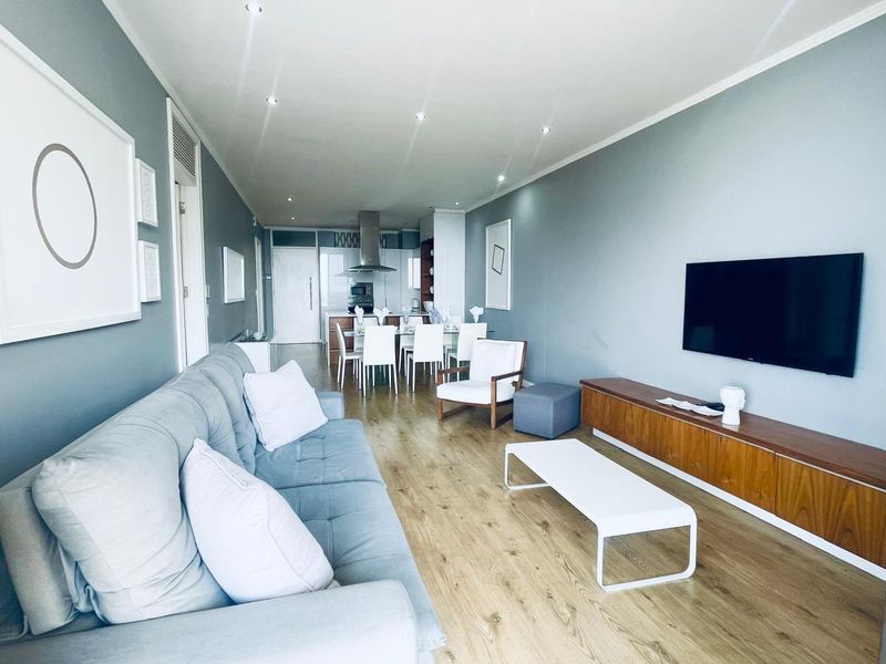 2 Bedroom Apartment in Morningside - Photo 2