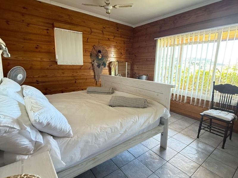 Massive family home for sale in Eros, Namibia. - Photo 9