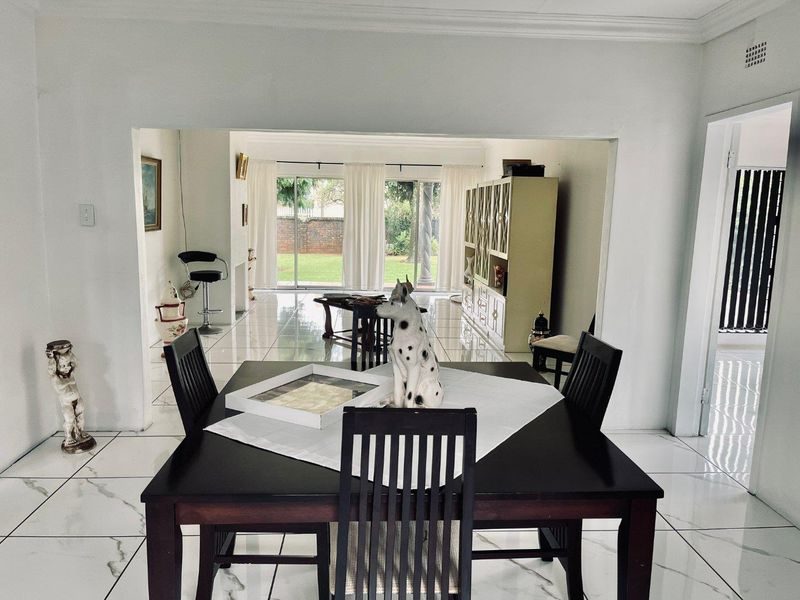 Beautiful 3 Bedroom Family Home in Parkrand - Photo 5