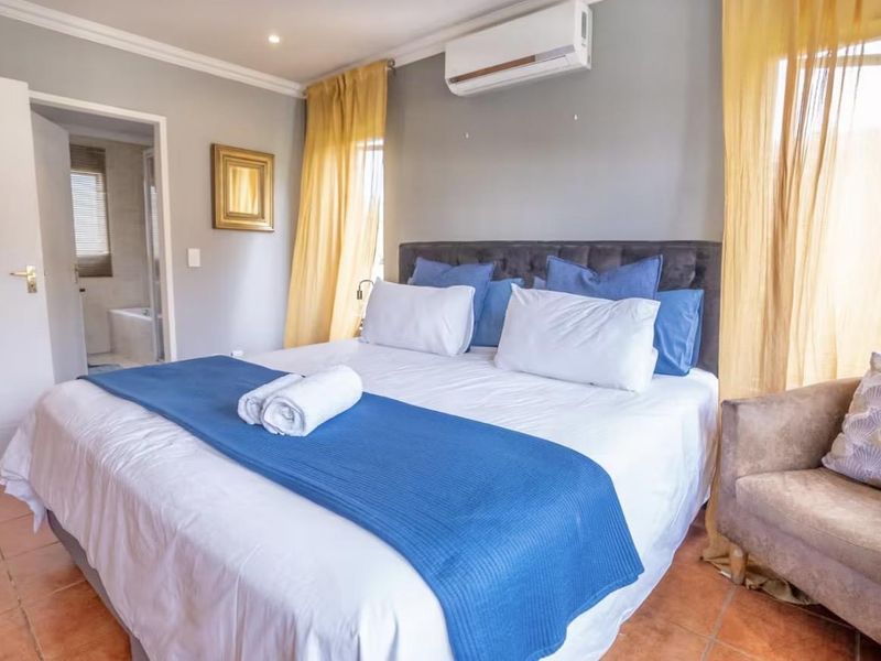 A Fully Furnished Townhouse - Photo 7