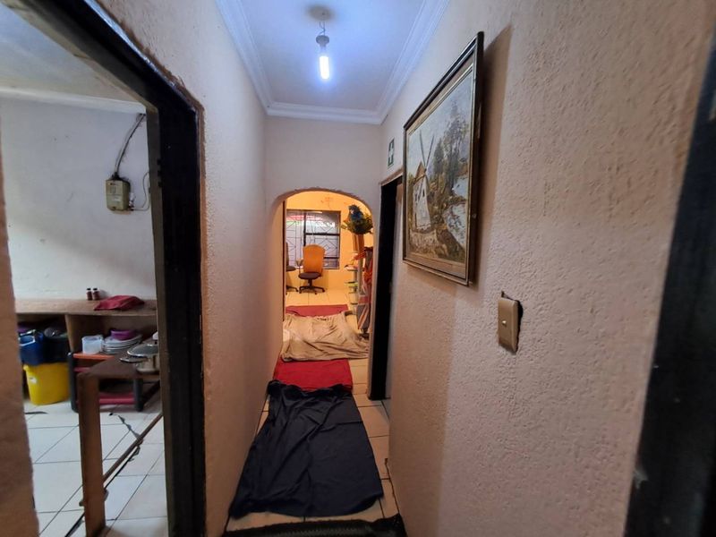 3 Bedroom House For Investment - Photo 5