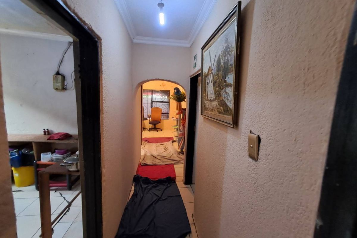 3 Bedroom House For Investment - Photo 5