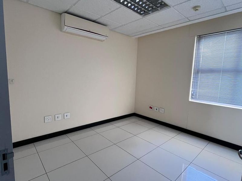 OFFICE SPACE TO LET IN AUSSPANPLATZ - Photo 6