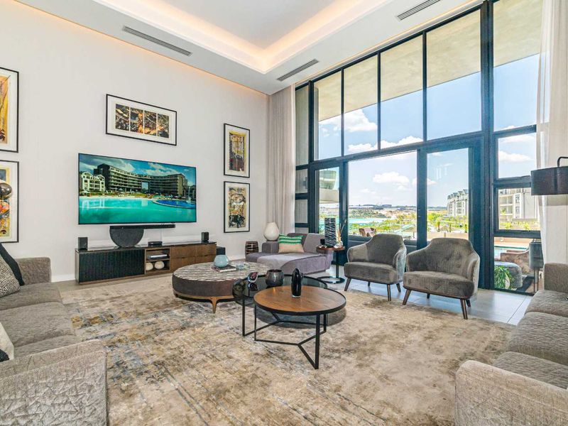 Exclusive 6 bedroom 6 bathroom, lagoon view Villa for sale at Munyaka Estate - Photo 7