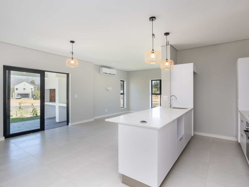 Paarl Valleij Lifestyle Estate & Farm Two-Bedroom unfurnished Home - Photo 4