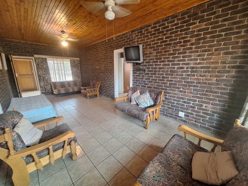 Transform This Fixer Upper And Make It Your Own - Photo 4