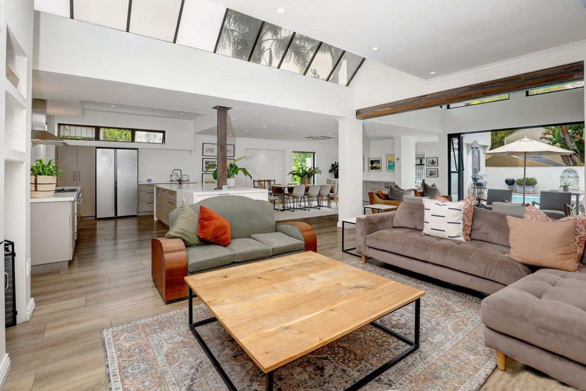 Bright, airy, and thoughtfully modernized with a creative touch. - Photo 3