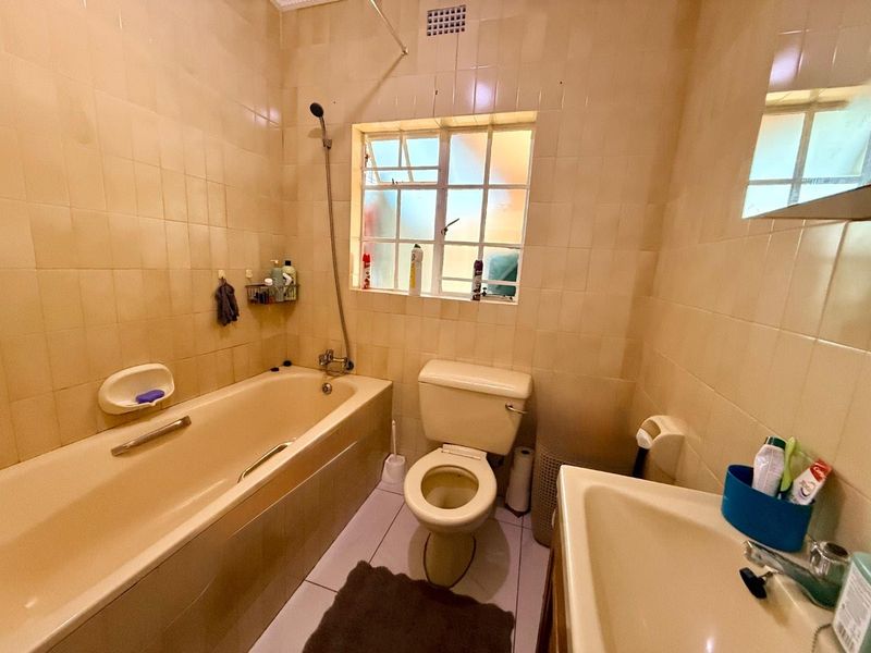 Beautiful 3 Bedroom Townhouse for sale - Photo 8