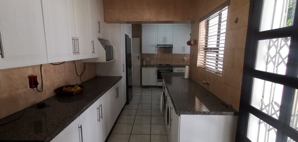 Main Kitchen 