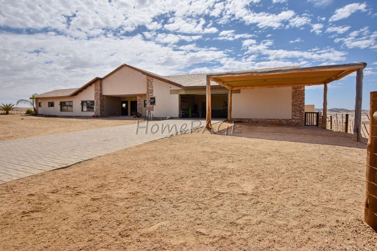 Swakop River Plots, Swakopmund:  5 Hectare Plot with LARGE 4 Bedr Home is for Sale - Photo 4