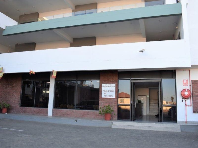 HOTEL FOR SALE IN WALVIS BAY. - Photo 3