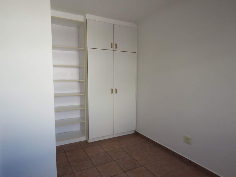 Spacious 4-Bed Unit in Secure Avis Complex – 135m2 of Comfort - Photo 8
