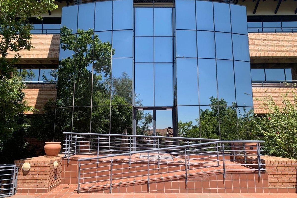 2 226m2 Woodmead Office To Let - Photo 2