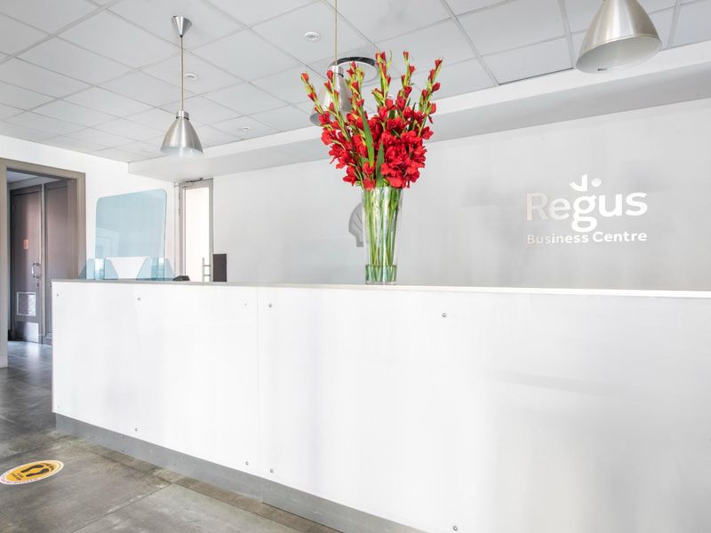 Unlimited office access in Regus Bryanston. - Photo 4