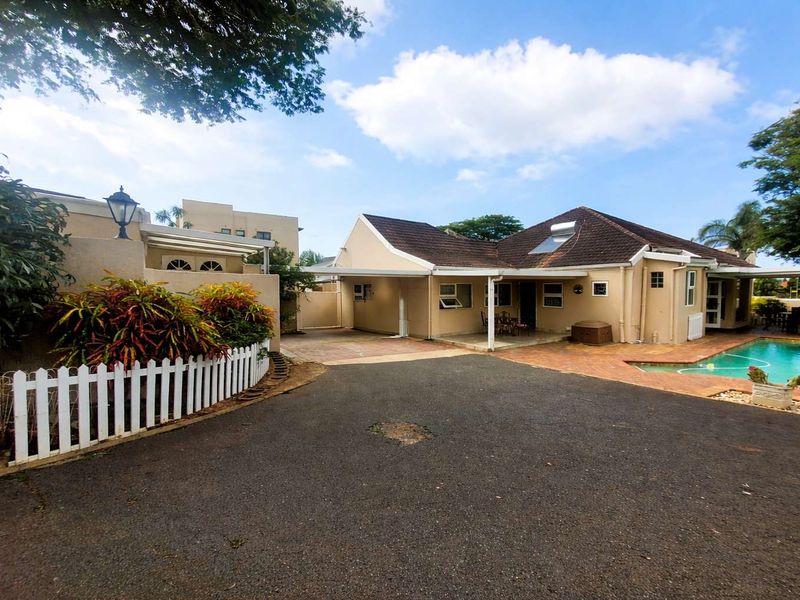 Peace Avenue, Windermere – Spacious Family Living in a Prime Location - Photo 6