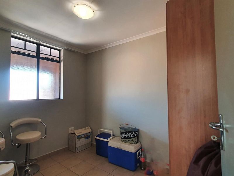 Affordable 2-Bedroom Apartment in Route 82 Village 3 – Convenience at Your Doorstep - Photo 7