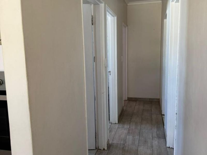 3 Bedroom House for Sale - Photo 7