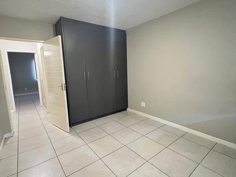 FLAT FOR SALE📍 Middle Crest -Rocky Crest - Photo 10
