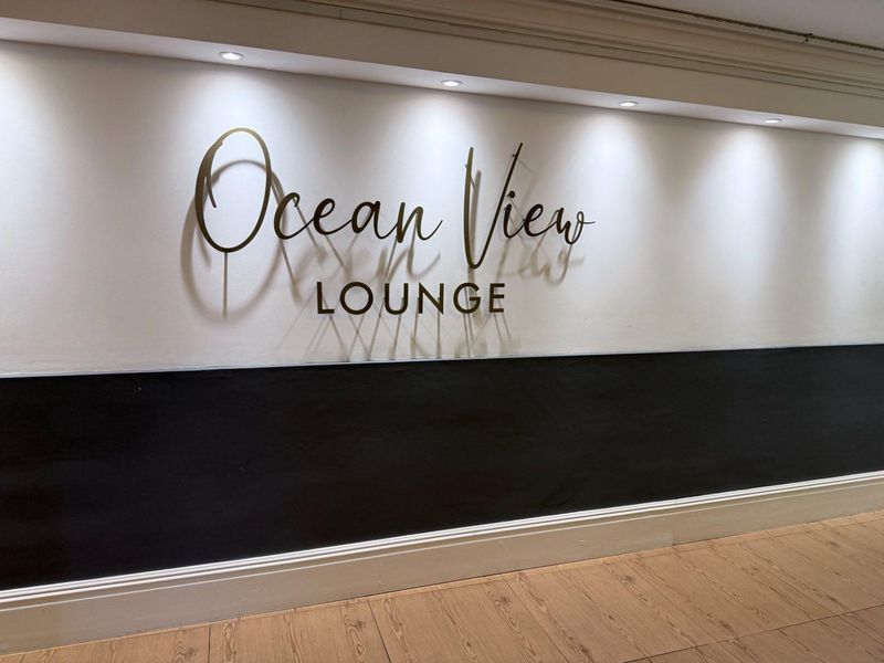 Luxurious Retirement Living in the Heart of Mouillie Point - Photo 5