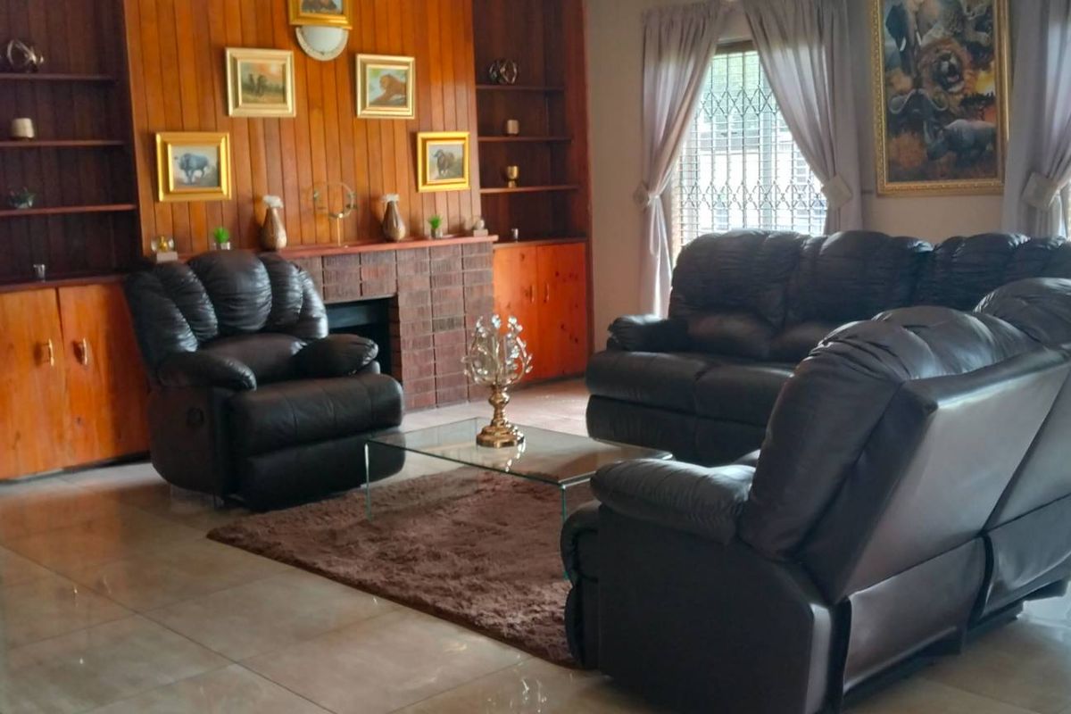 Move-in Ready Home In Prime Selcourt for Sale - Photo 4