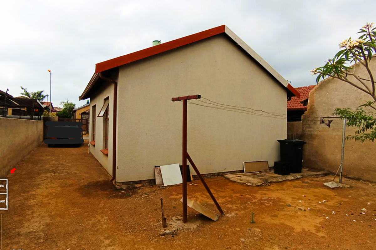 Charming 2-Bedroom Home – Ideal for First-Time Buyers or Investors - Photo 3