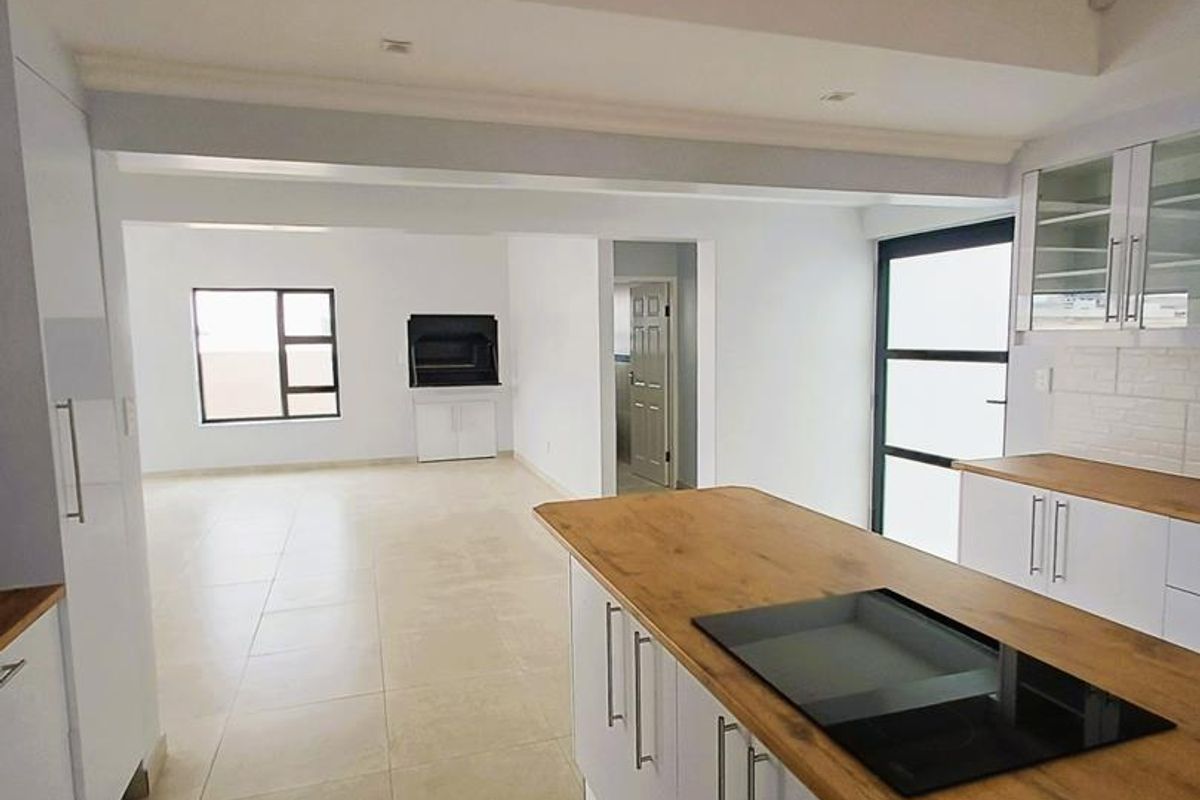 BRAND NEW HOME A FEW MINUTES FROM THE BEACH! - Photo 4