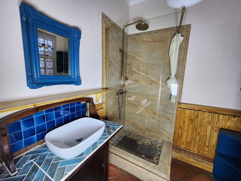 Character, Charm and Space in a Prime Riviera Location - Photo 8