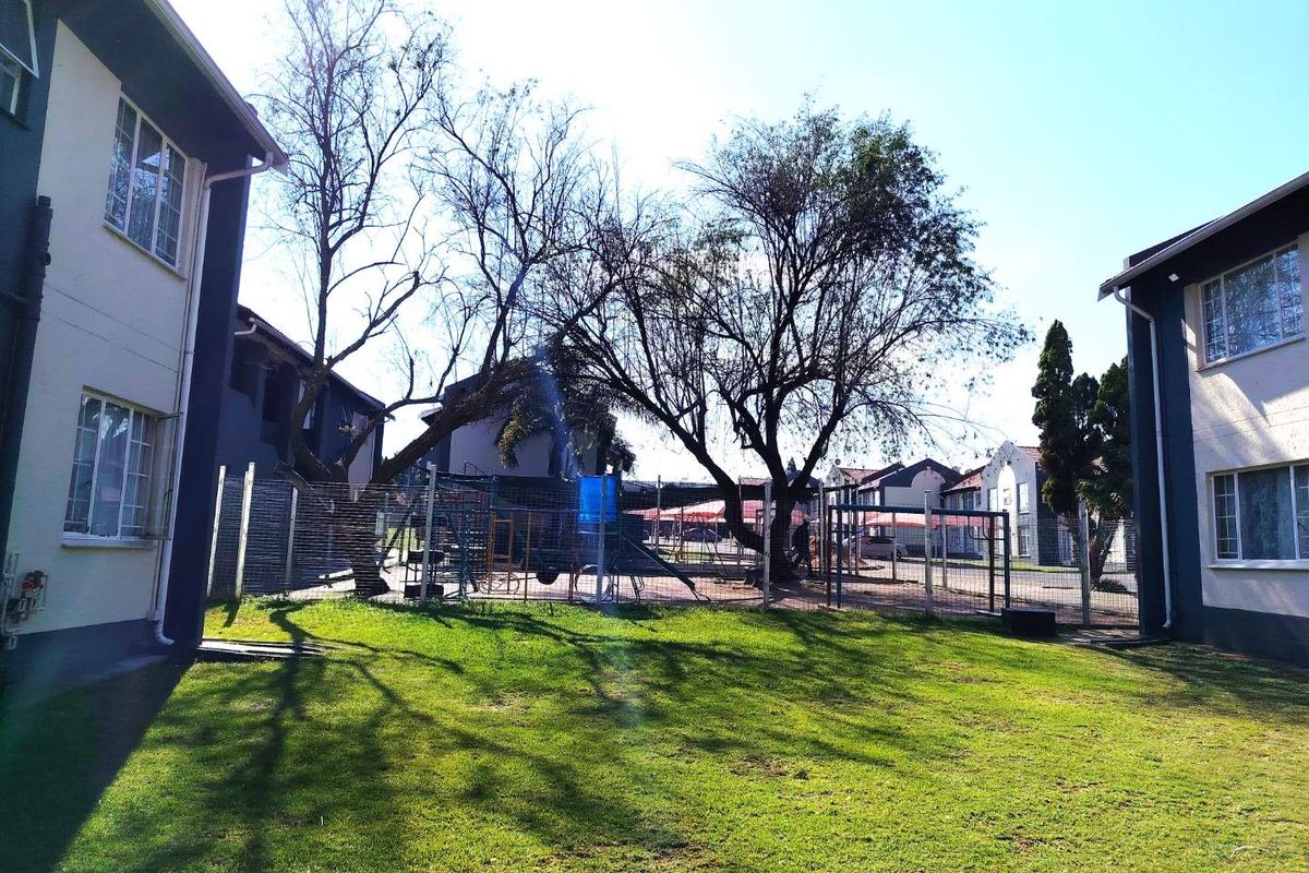 Two Bedroom Apartment for Sale walking distance from Gautrain - Photo 4