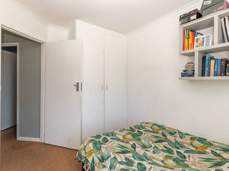 Secure - First-Floor Apartment for Sale - Photo 10