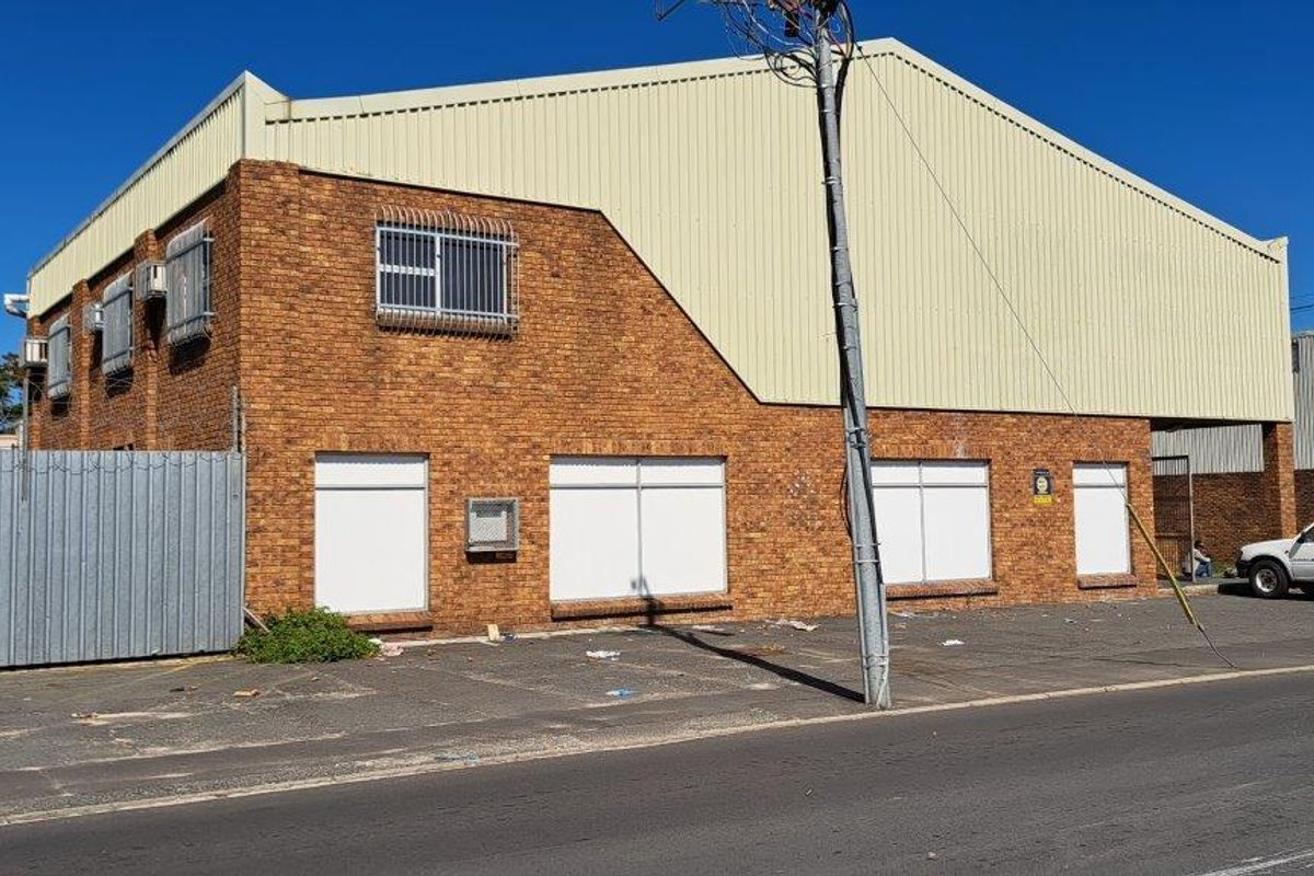 PAROW | WAREHOUSE & SHOWROOM TO LET - Photo 2