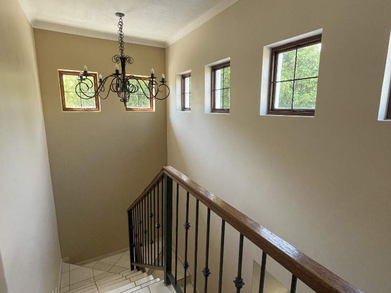 Family home - Owners relocating - Photo 8