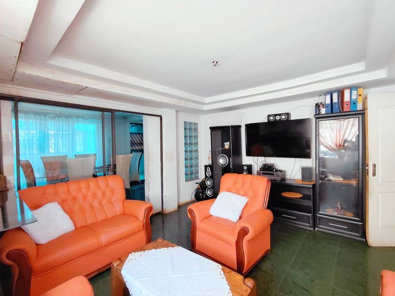 Smart Living: Solar-Powered Home with Fiber Internet!" - Photo 6