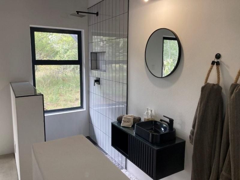 Furnished 1 bedroom, 1 bathroom cottage on Moditlo Wildlife Estate - Photo 8