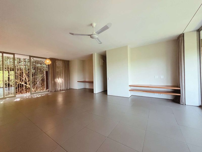 Top Floor 3-Bedroom Apartment with Stunning Estate Views in Dunkirk Estate - Photo 3