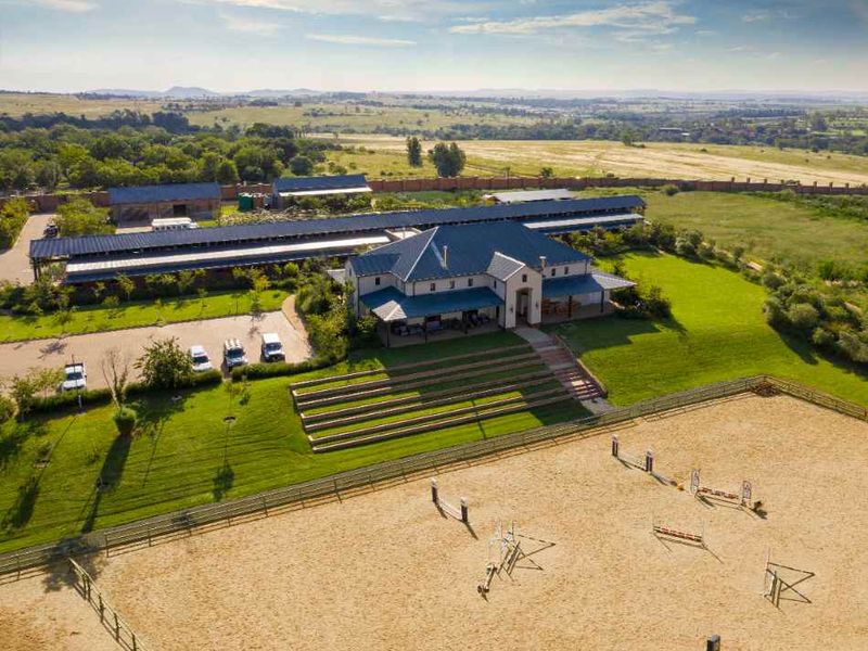 Craft Your Ultimate Lifestyle: Unleash Your Dreams in the Exquisite Steyn City Haven - Photo 5