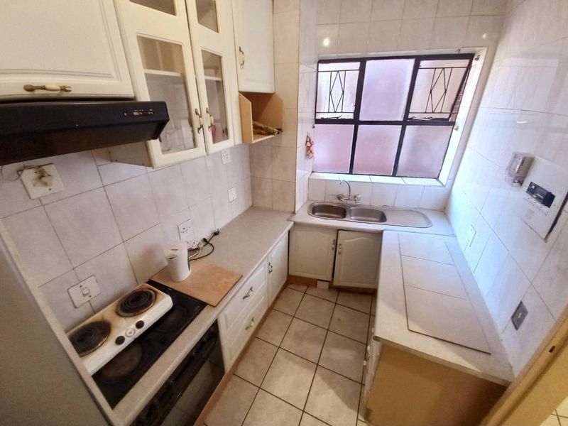 Two and half bedrooms apartment for sale at Capitol Hill - Photo 8