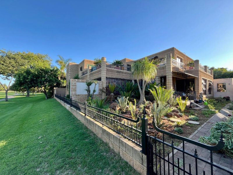 Stunning Fairway-Facing Home for Rent in Centurion Golf Estate - Photo 7