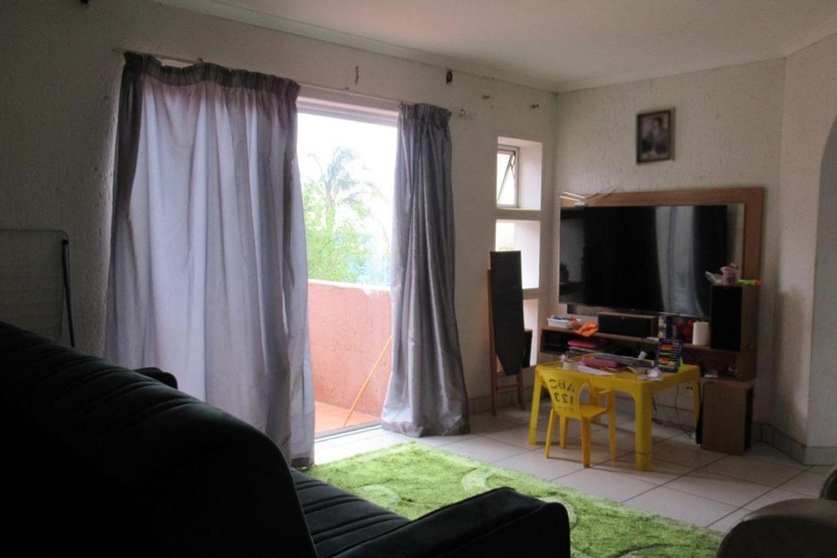 2 Bedroom Unit For sale in Winchester Hills - Photo 3