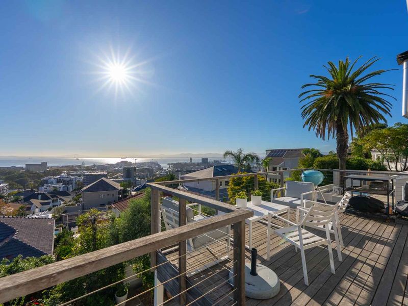 Contemporary Hillside Retreat with Expansive Bay Views - Photo 5