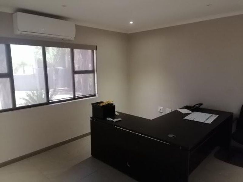 WAREHOUSE WITH OFFICE + HOUSES - FOR SALE - BRAKWATER - Photo 7